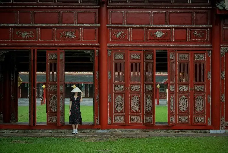 woman in black dress