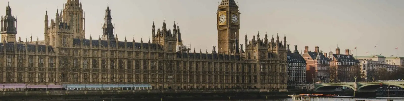 houses of parliament and big ben