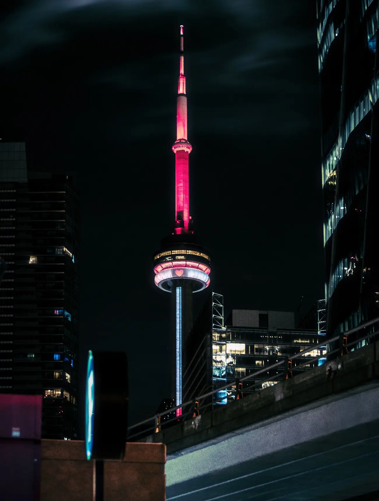 Night view of Canadian landmark