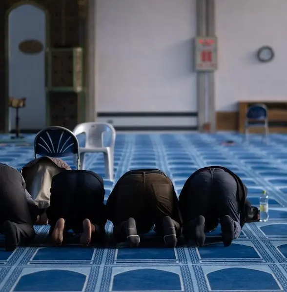 Praying in London mosque