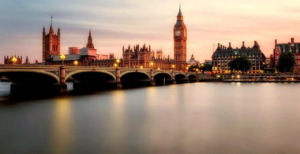 Big Ben overlooking the River Thames
