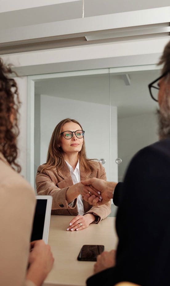 4 helpful advice for hiring abroad