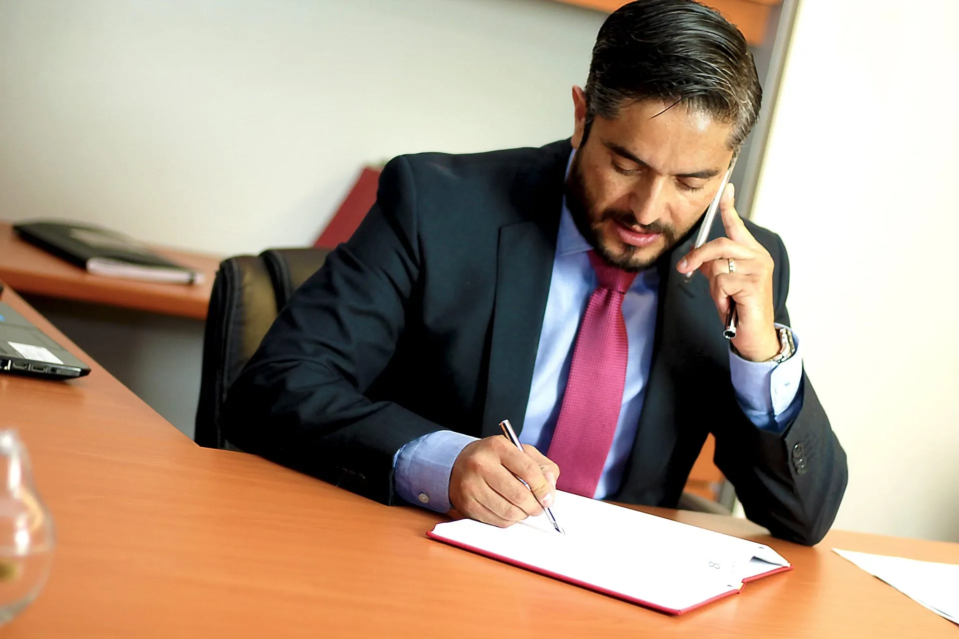 immigration lawyer stoke-on-trent
