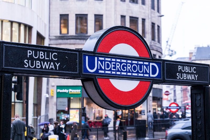 London underground subway symbol